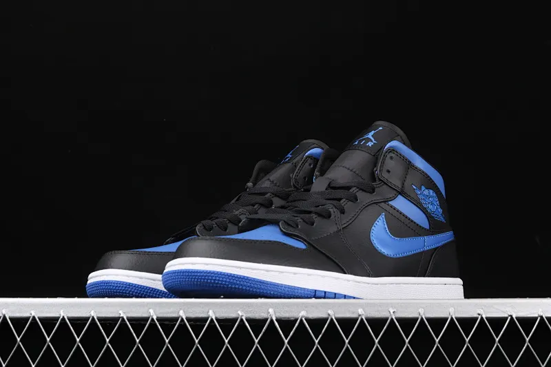 All categories Air Jordan Jordan series basketball shoes Air Jordan 1 Mid Air Jordan 1 Mid AJ1 Joe 1 mid-top black and blue basketball shoes 554724-068